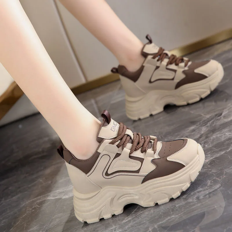 Outdoor Sport Brand - Scarpe da ginnastica con plateau da