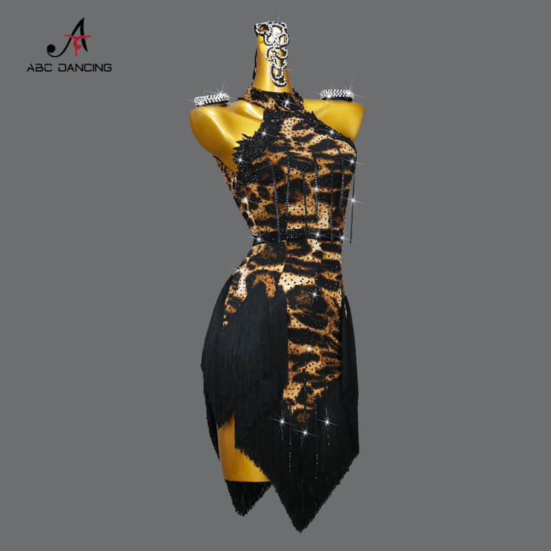 Vestiti del vestito da ballo l - Outdoor Sport Dress recensione e prezzo