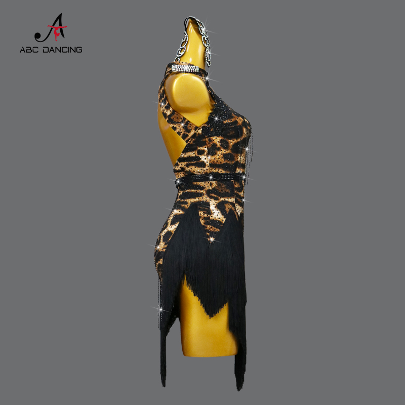 Vestiti del vestito da ballo l - Outdoor Sport Dress recensione e prezzo
